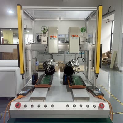 Máquina de solda automática estilo embutido com alimentação de fios automáticos, ideal para soldagem ao chicote de arame