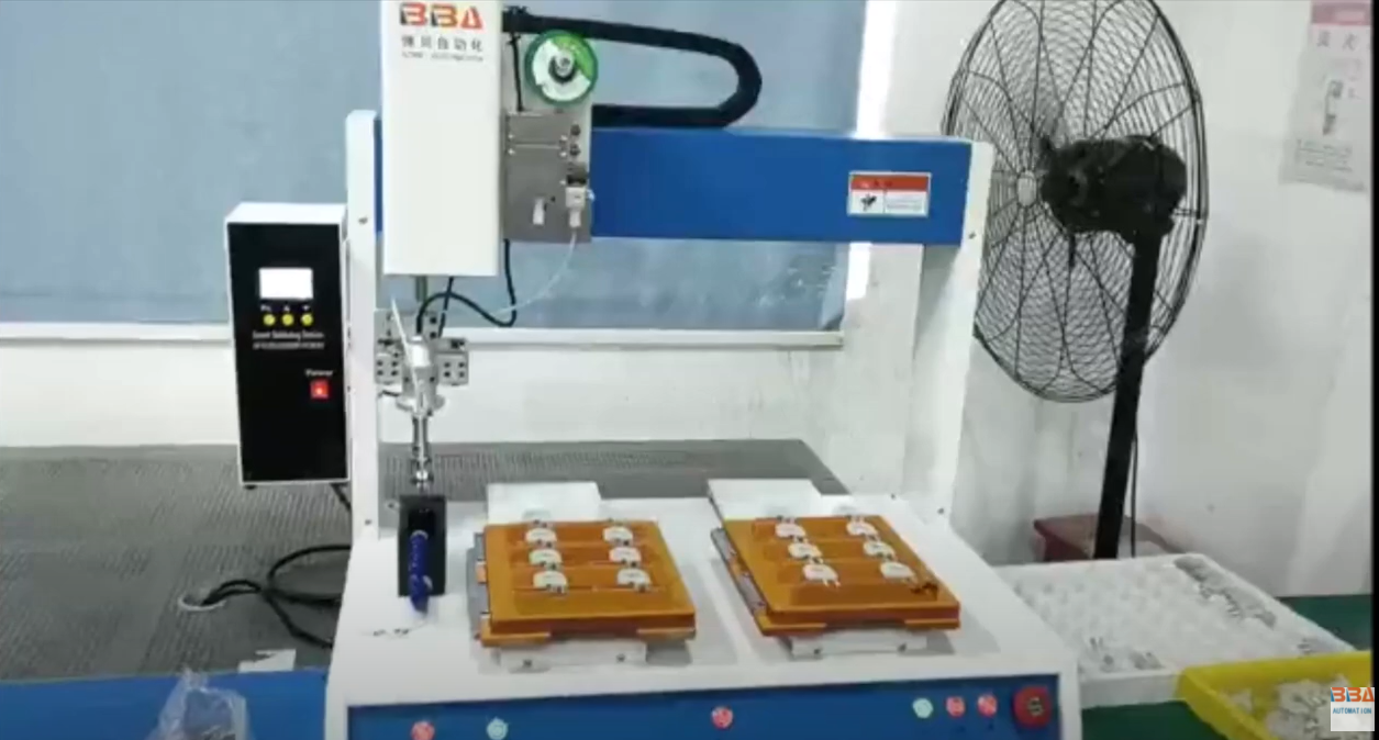 Equipamento de solda automática com plataformas de trabalho duplo, preço da fábrica da China