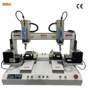 Robô de fixação de parafuso confiável Solução de aperto de fenda dupla para linha de produção eletrônica