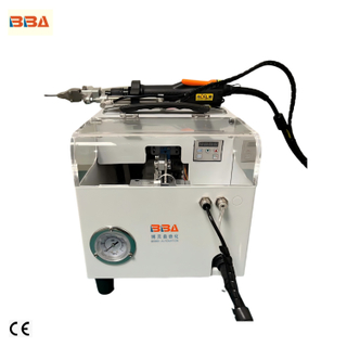 Ferramenta elétrica de fixação de parafusos com sistema de feedback inteligente usada em tarefas de manutenção automotiva