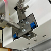 Máquina de fixação de parafuso automática controlada por torque servo de alta precisão antiderrapante para revestimento de plástico 3C