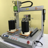 Máquina de aparafusamento automática de estação dupla, máquina de montagem de parafuso de radiador eletrônico, máquina de parafuso de alarme de parafuso anti-perda