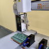 Máquina de solda automática compacta e de precisão - projetada sob medida para juntas de microssolda em eletrônicos médicos, módulos de comunicação óptica, FPCs e cabos de fita.