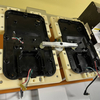 Máquina de fixação automática de parafuso, estação dupla de mesa, servo para carregador de fone de ouvido tws, travamento de caixa de plástico